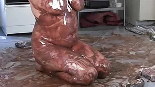 Mature Blonde With Big Tits and Big Ass Dana Hayes Poses for Wet and Messy Photo Shoot