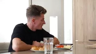 Stepmom Fixes My Problem - S19:E8