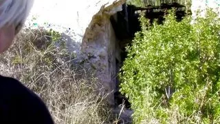 Penner Wird Von Notgeilen Blonder Schlampe Gefickt