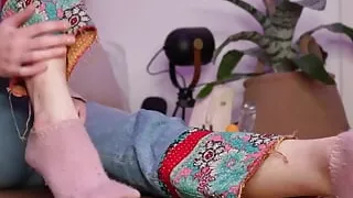 How to Reach a Shaking Orgasm