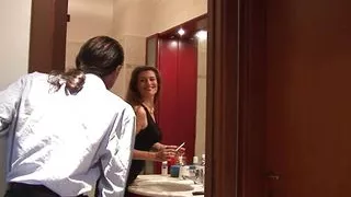 Milf di classe si fa sbattere