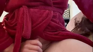 I fuck my dildo in the sofa, moaning Swedish amatuer, homemade