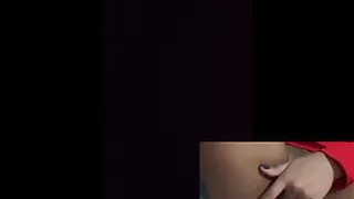 listening to my housemates Nakikinig sa kantotan ng kasama ko sa bahay