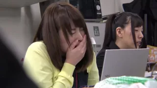 JK2304-A female employee who treats premature ejaculation pussy with a remote vibrator