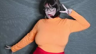 Velma Cosplay strip