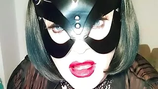 Trans fetish bitch gets naughty