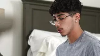 Stepmom Knows What Boys Think About - S19:E10