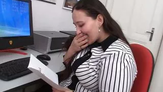 Plump brunette secretary banged on the floor