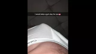 Cheerleader wants to fuck nerd classmate on Snapchat