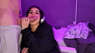 Eats All The Cum With Gamer Girl