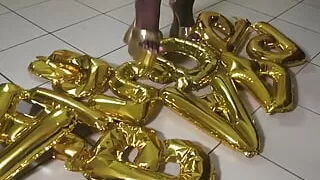 Ebony Balloon Heel Crushing!