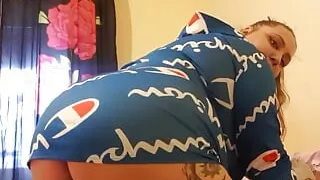 Valentine's Day Pussy Rub!