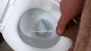 Pissing while horny!!!