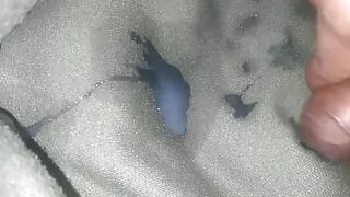 Musturbate on my clothes