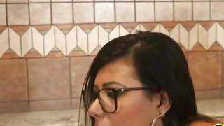 Brazilian Amanda Souza at the Motel