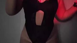 Girl touches herself dirty on camera