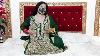 Most Beautiful Hindi Mature Bride Women Sex with Dildo in Wedding Dress