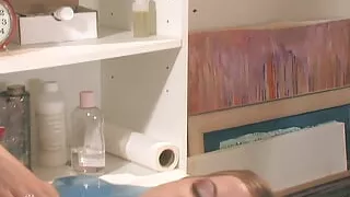 Naked model ends up getting to fuck a blonde artist on the desk