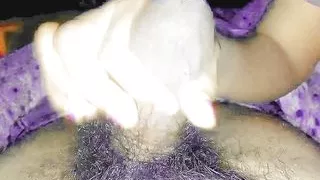 Apni Biwi ko manake raat me bahut aaram se land chusaya aur land massage karwaya