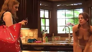 Ela Darling Gets Great Head From Sovereign Syre