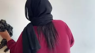 HIJAB HOOKUP - Curvy Muslim Real Maid Fucked By Home Owner While She Cleaning Bed Room (Big Ass Maid Fuck in Saudi Arab)