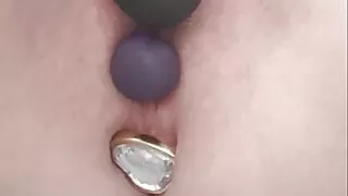 Squirting showing my new tatto on my pussy
