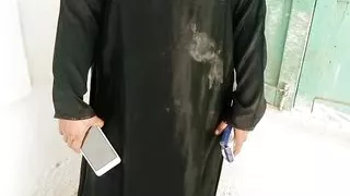 Mobile chor Muslim girl vs boy he's theft girl caught and fucked hard pussy and anal sex with big Bobs and anal sex with big Bob