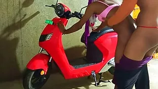 Shemale Dances On Electric Scooter In Her Own Home And Gets Her Ass Fucked By Her Boyfriend - Bhojpuri Dance - Hindi Voice