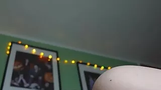 Facesitting POV by Lou Nesbit, Lia Louise