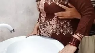 Caught Step Mom cleaning the washroom and romanced her - video talk in hindi Audio