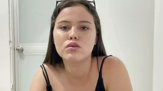 I'm in a consultation room and the lady gets horny ending up in a rich fuck until she makes me cum in it