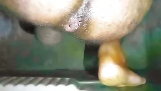 Bangan se gaand ka khujli nahi jaata kisko chahiye Mera gaand