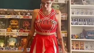 Vends-ta-culotte - Sexy cheerleader sucking her boyfriend and getting fucked from behind