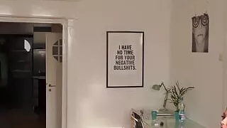 Face Slapping Competition