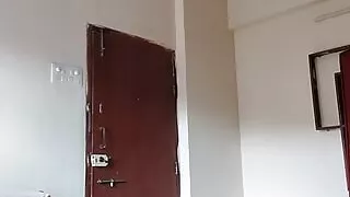 Bhabhi Ko Dekhkar land khada ho gaya Chehre per facial Karke sex Kiya