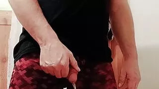 Peeing piss solo