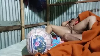 Brother And Sister Sleep In One Bed