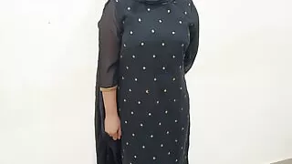 18 yers old college xgirlfriend meet after 5 yers ago but she was so hot and creampi fussy and fucking in doggy style