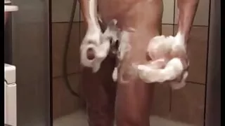 Do you want to take a bath with me, honey?