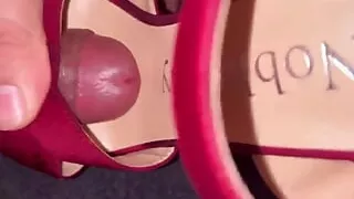 Cum on Red Wedges