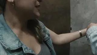 love that my stepsister lets her pussy be licked - Lesbian porn - Porn in Spanish