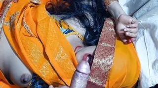 Beautiful married Wife kitni chikni chut wali