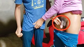 Indian Gay - Big Cook Bareback Sex With A Youngest Same Studying Collage Boy Daylights Sex - Gay Movies -  Hindi Voice