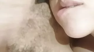 Amateur blowjob...young girl taking cumshot in the face..
