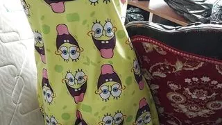 I interrupt my stepsister to suck my cock. POV