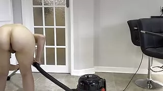 Hoovering - How do you do yours? Do you suck when in the nude?