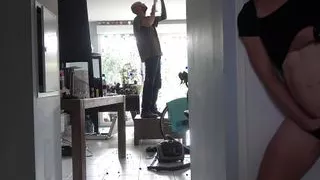 I think I'm going to suck the electrician - Dazzlingfacegirl full video 42 min on MYM