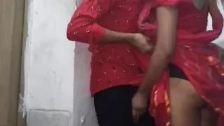 Padosi Bhabi ki Gand Mari unke Ghar ke Siri me jake