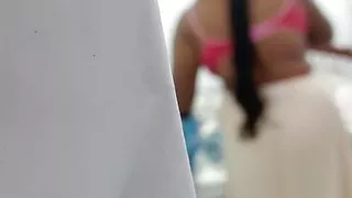 Kolunthan who took a secret video while the sister-in-law was changing her clothes and threatened her hard pussy fucking