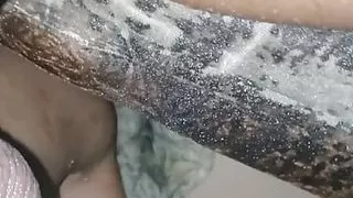 The sound of the anus is exciting. She loves sex so much that she has a female orgasm.. And she peed badly